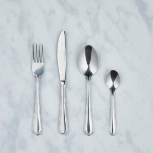 16 Piece Cutlery Set